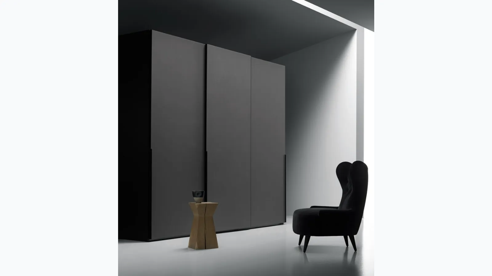 Wardrobe with sliding doors Aria Profile by Kristalia