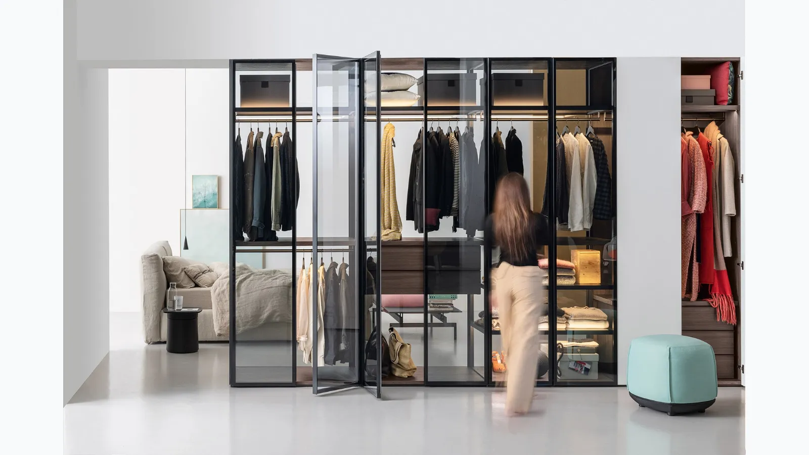 Wardrobe with glass doors Aria frame by Kristalia.