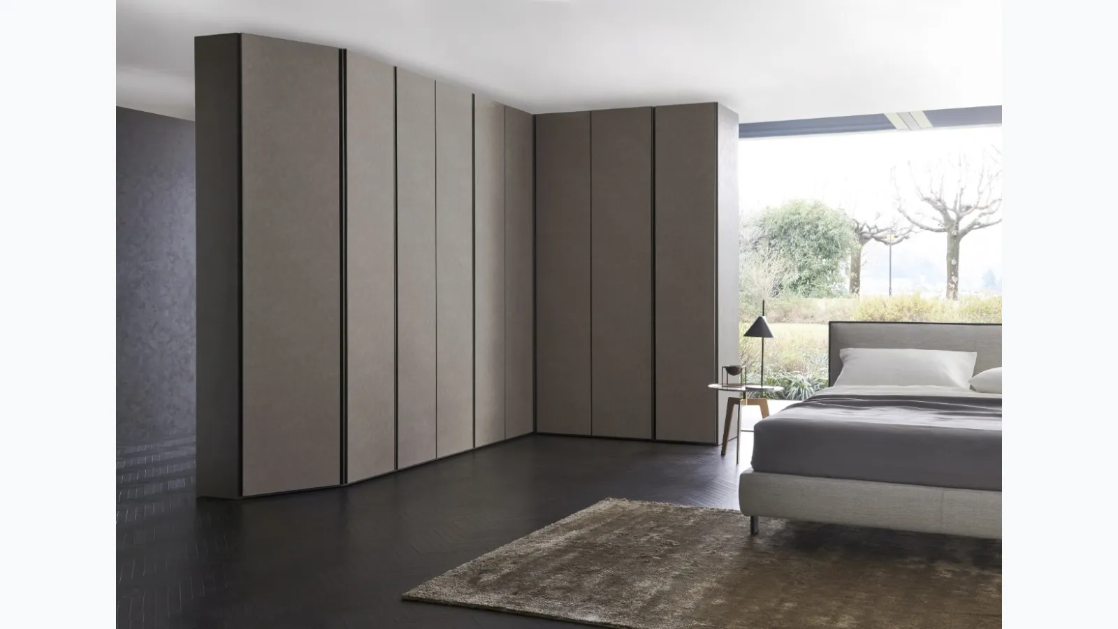 Corner wardrobe Breccia with swinging doors by Sangiacomo