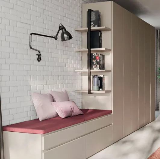 Wardrobe with swing doors in Tortora wire melamine