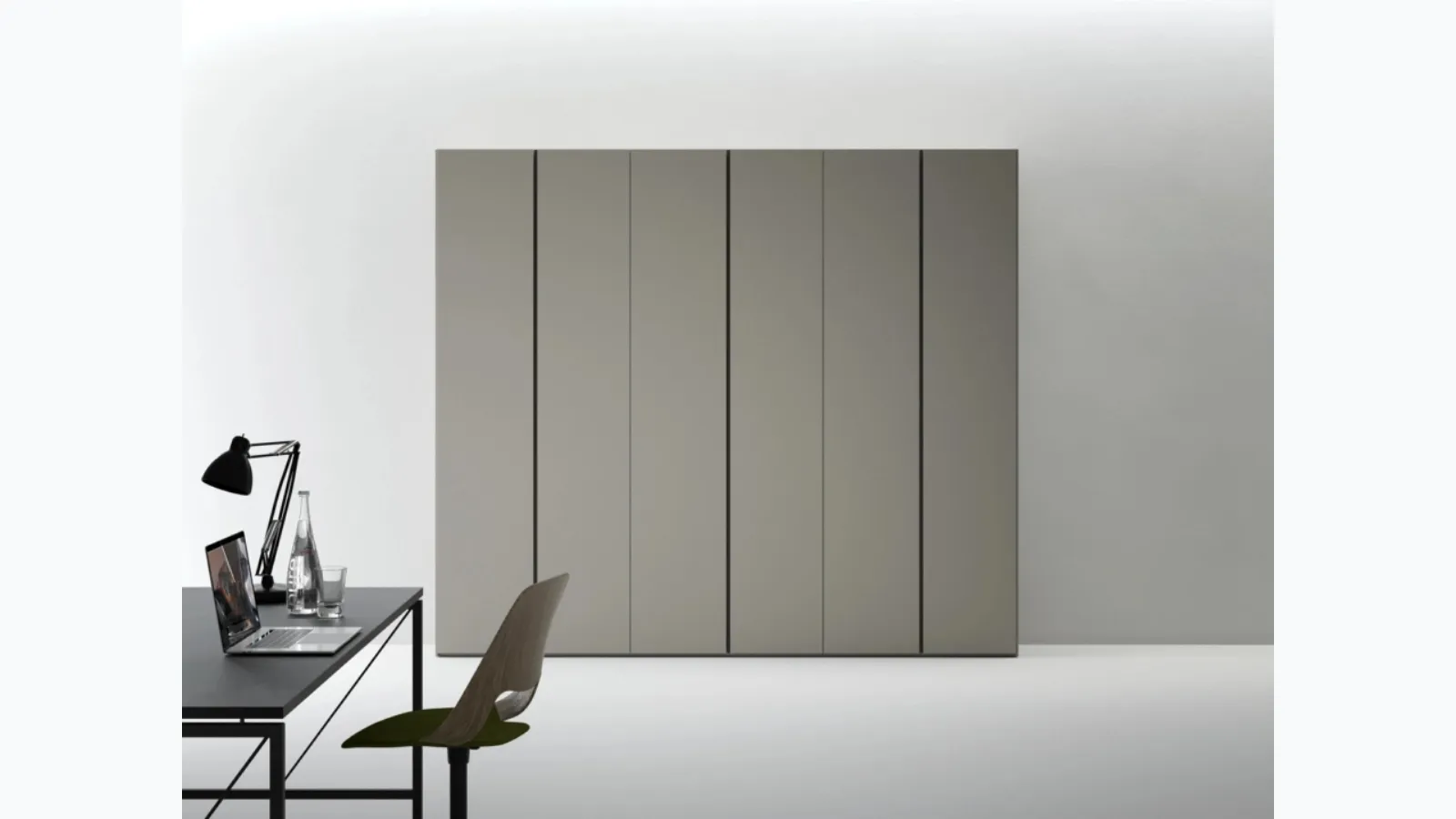 Wardrobe with swing doors Freedhome Flat by Caccaro