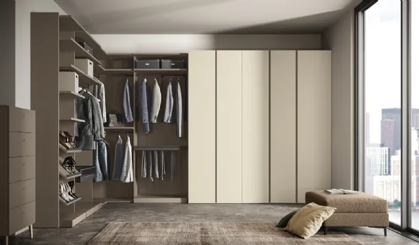 Flexo Golf Utility walk-in closet by Colombini Casa