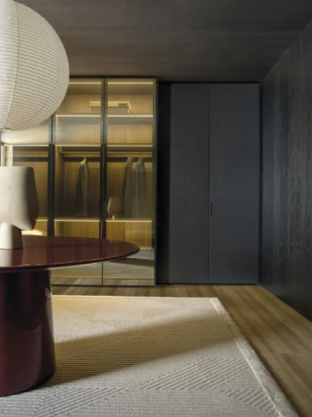 Gliss Master Wardrobe - Linear Door by Molteni & C