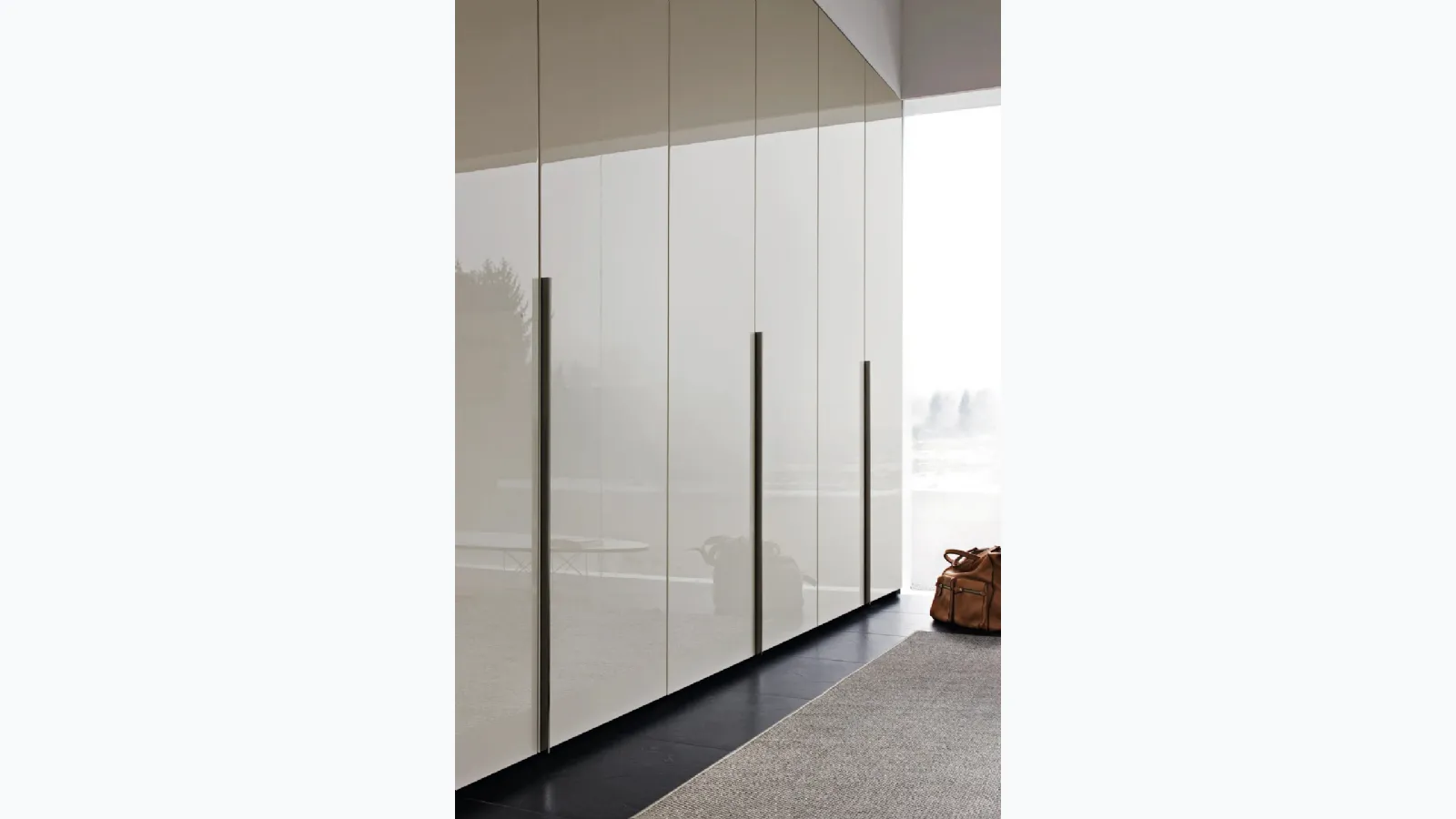 Gliss Master Start Wardrobe - Swing Door by Molteni & C