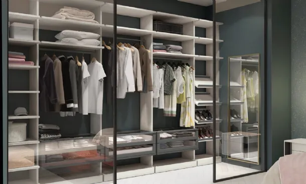 Golf N33 walk-in closet by Colombini Casa.