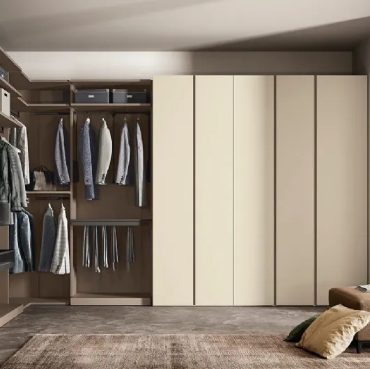 Golf Utility 47 Walk-in Closet by Colombini Casa