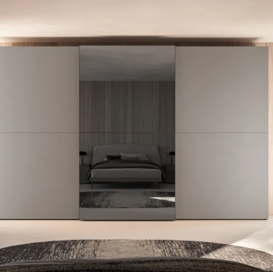 Night 29 sliding door wardrobe in matte lacquered Titanium and Stopsol glass by Orme.