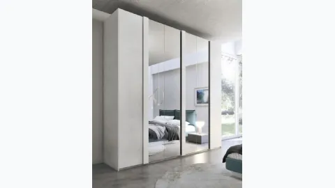 Wardrobe with swing doors Quadro Format in white cement finish and central mirrors made of S75