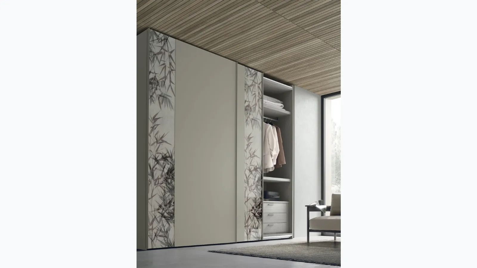 Wardrobe with sliding doors Strip lacquered with glass strips by Tomasella