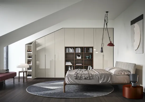 Glossy lacquered wardrobe Unika by Novamobili