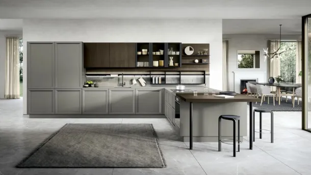 Classic kitchen with Bellaria 02 peninsula by Forma Cucine