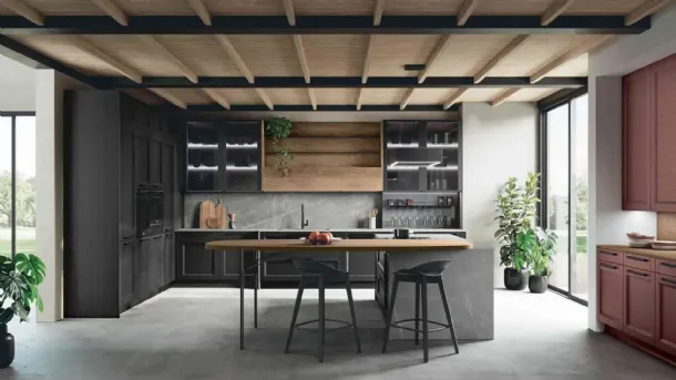 Classic Kitchen with Beverly 02 island in lacquered Ash by Stosa