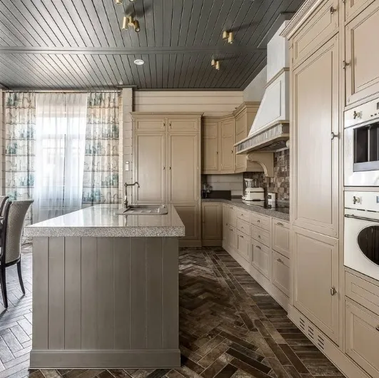 Classic Dhialma kitchen with Marchi island.