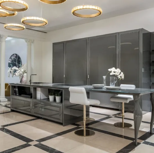 Classic kitchen with Diamond 01 island in glossy Slate lacquer by Scic.