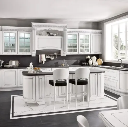 Classic kitchen with Dolcevita 09 island by Stosa