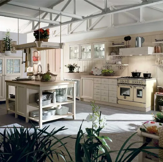 Classic kitchen with wooden island with glass cabinets and open base with marble sink Everyday Canapa Talcato by Callesella.
