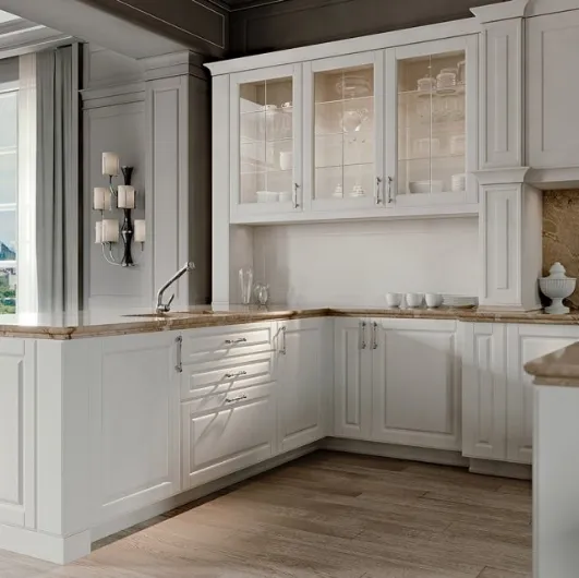 Classic kitchen with Palatine peninsula 04 in opaque lacquer by Scic