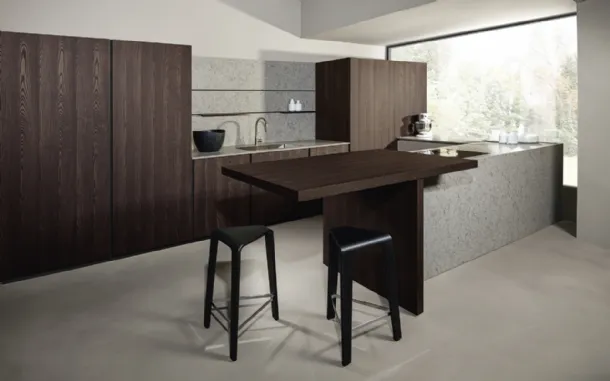 Wooden kitchen design with Altea 03 island by Maistri.