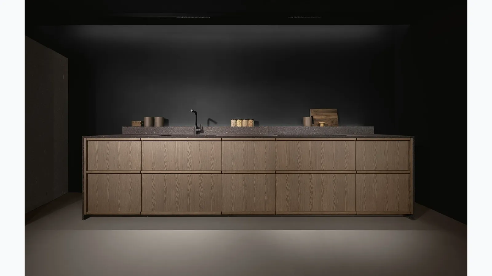 Linear kitchen design Arena 03 by Maistri.