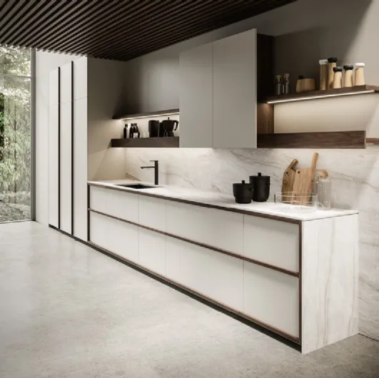 Linear design kitchen in Maistri's Arena lacquer.