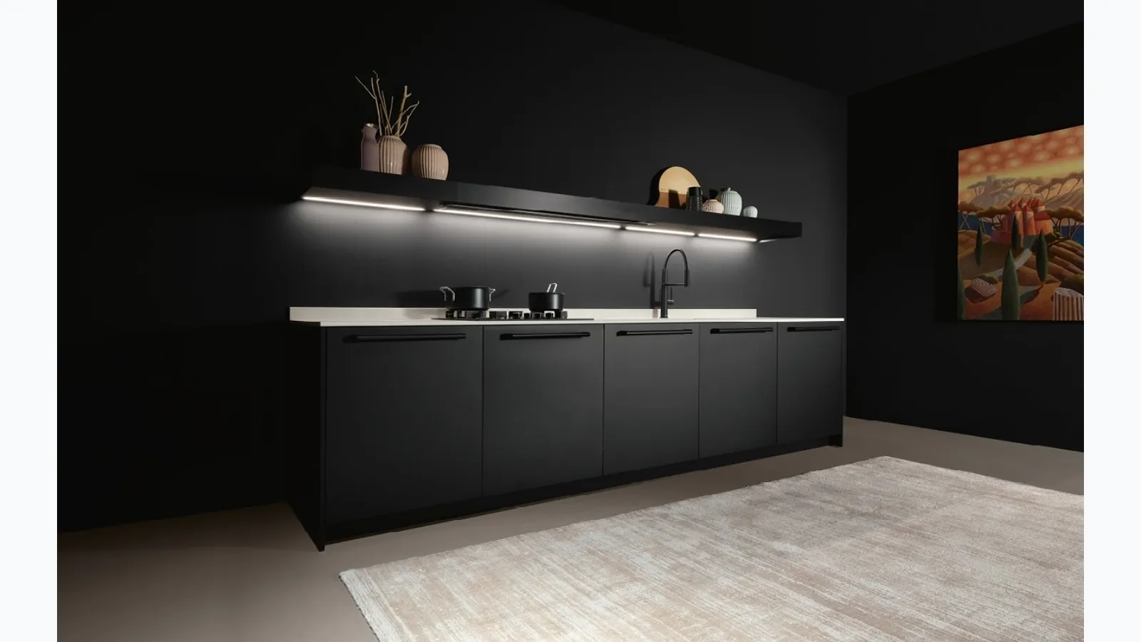 Linear design kitchen in Arena lacquered finish by Maistri