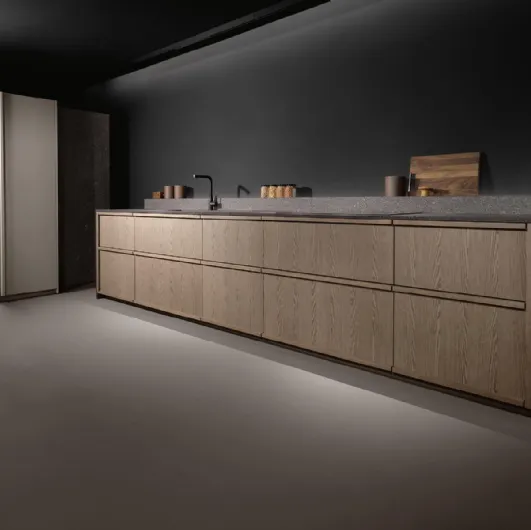 Arena mass + K corner table kitchen by Maistri