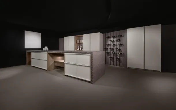 Arena Mass + K table with peninsula kitchen by Maistri