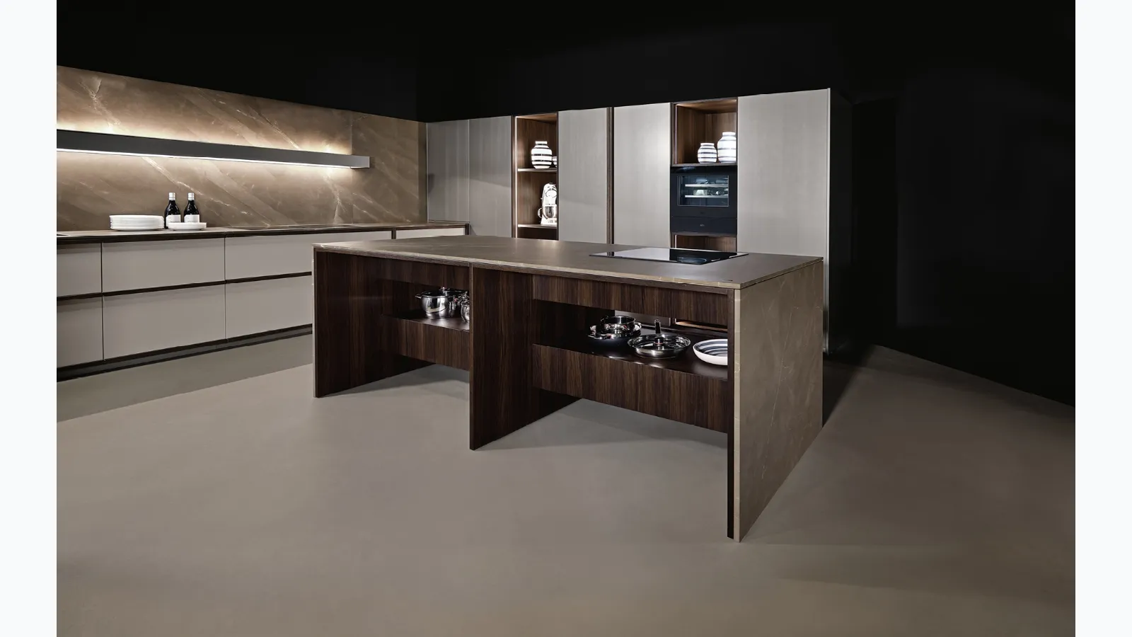 Design Kitchen with Arena Mass + K table island by Maistri