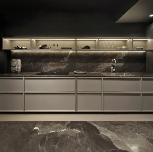 Arena Mass Linear Design Kitchen in Maistri Lacquered Finish
