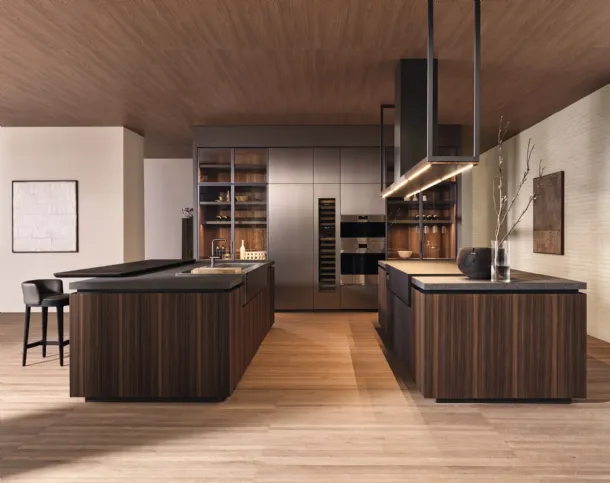Design kitchen with double Hi-Line 6 Frame Door island in Eucalyptus essence by Molteni & C
