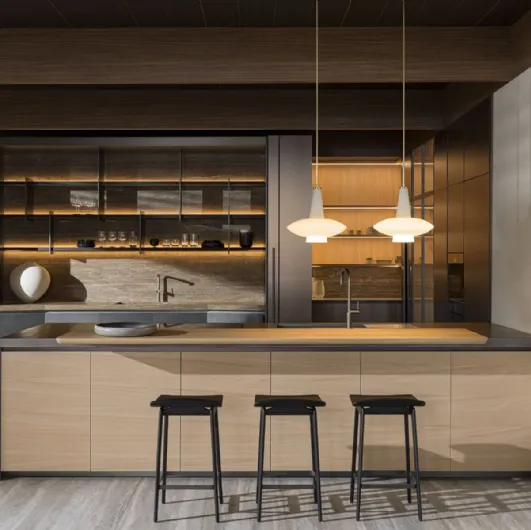 Design kitchen with Hi-Line 6 Rovere Sunrise peninsula and travertine marble top by Molteni & C