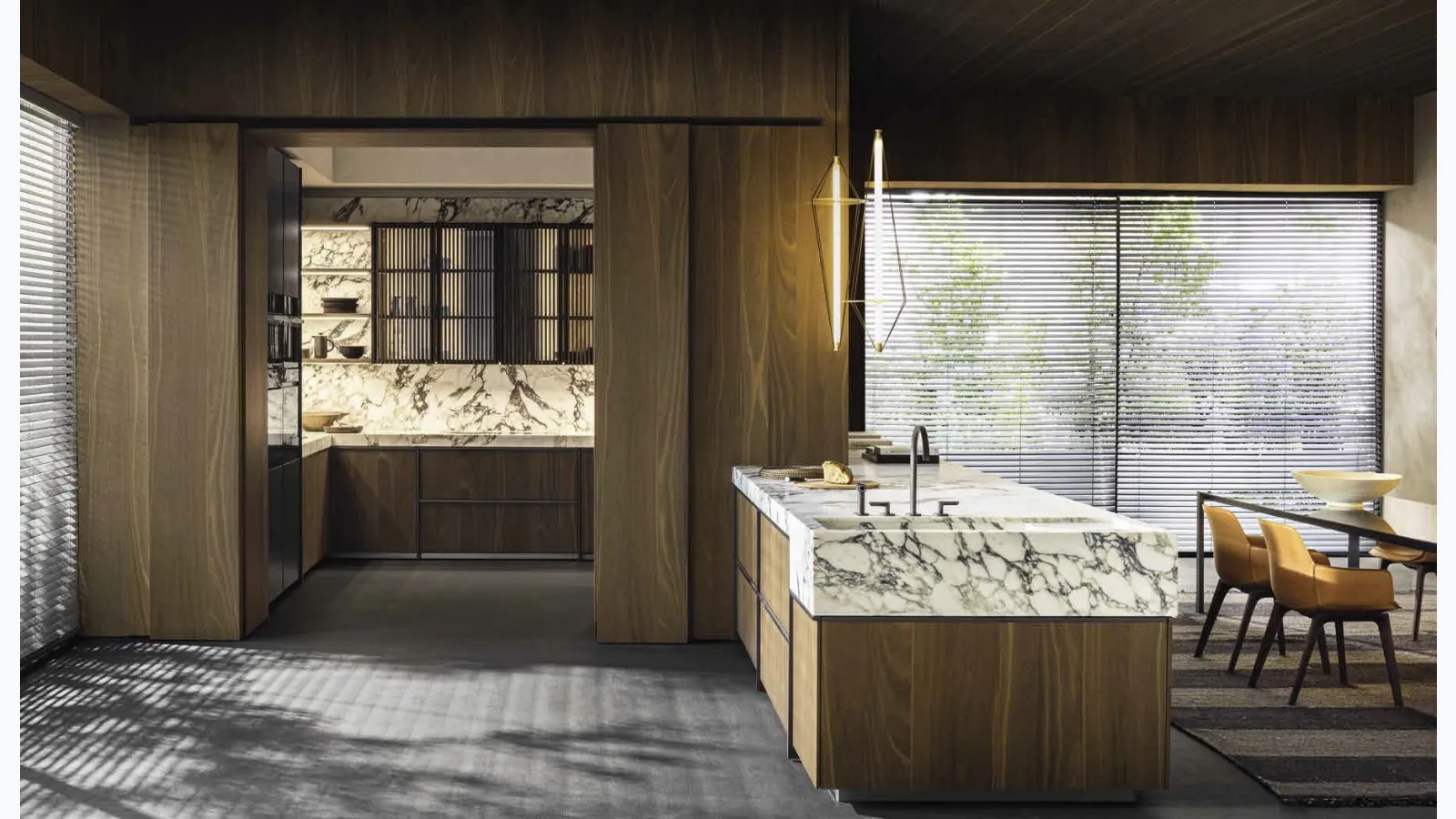 Design kitchen with Intersection peninsula in Thermo Oak by Molteni & C