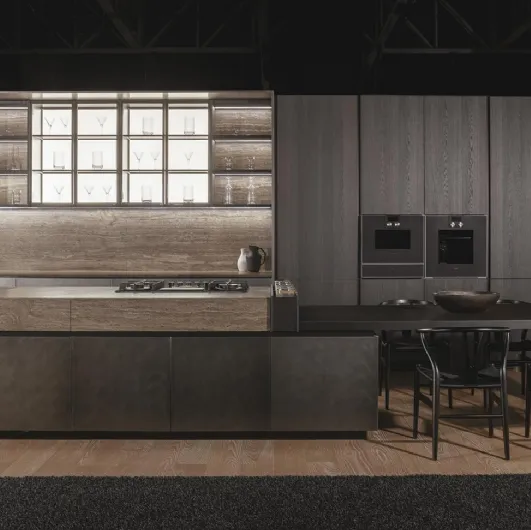 Design kitchen with Monolite island in Liquid Steel lacquered and Travertine marble by Scic