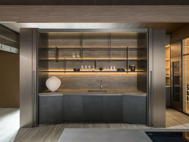 Tivalì 2|0 Kitchen Design by Yabu Pushelberg in steel with Molteni & C marble top.