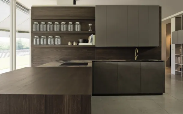 Design kitchen with peninsula Viva 08 by Maistri