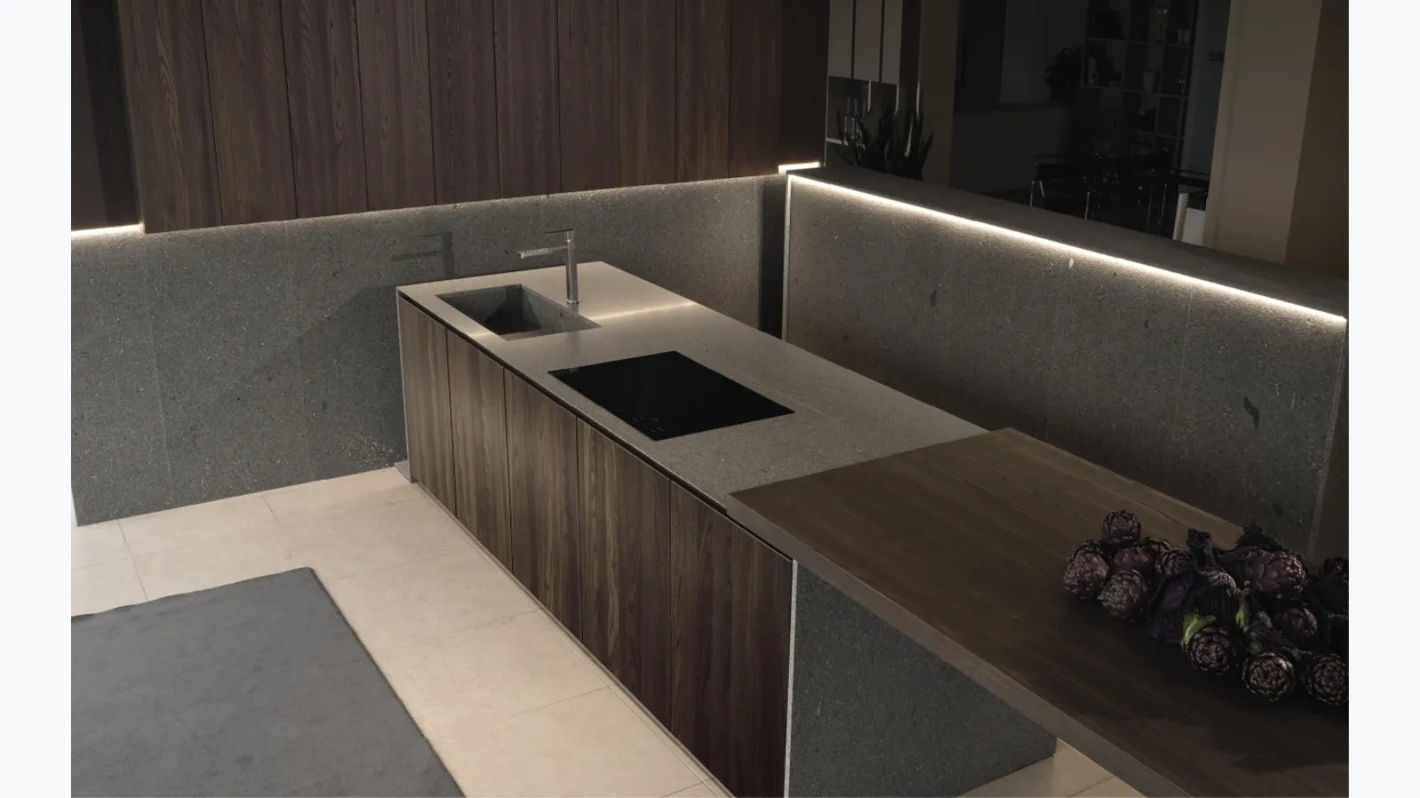 Design kitchen with Viva 09 island by Maistri.