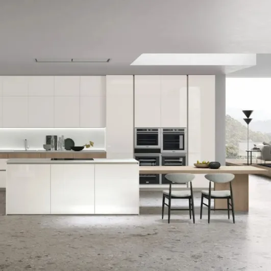 Modern kitchen with Aliant 02 island by Stosa