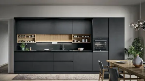 Modern linear kitchen Colibrì 04 by Forma Cucine.