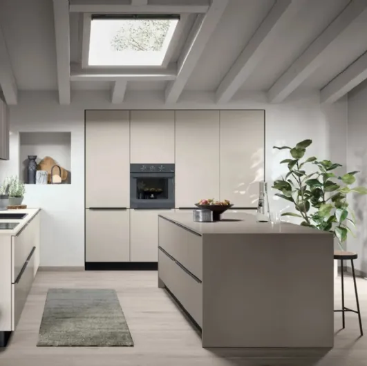 Modern Kitchen with Colibri Intra island by Forma Cucine.