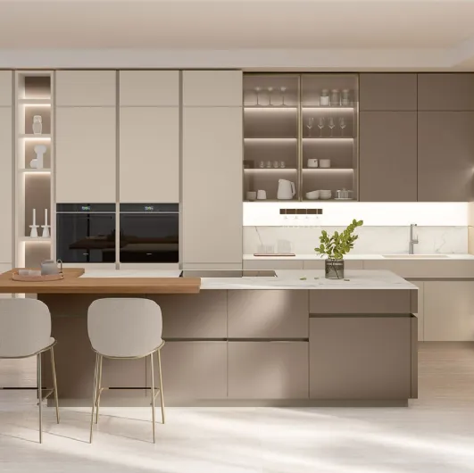 Modern Kitchen with Iconic Island 02 by Veneta Cucine