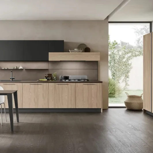 Modern Linear Infinity 09 Kitchen in Oak and PET by Stosa