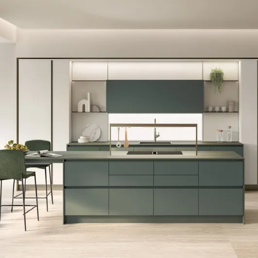 Modern kitchen with Oyster 01 island by Veneta Cucine