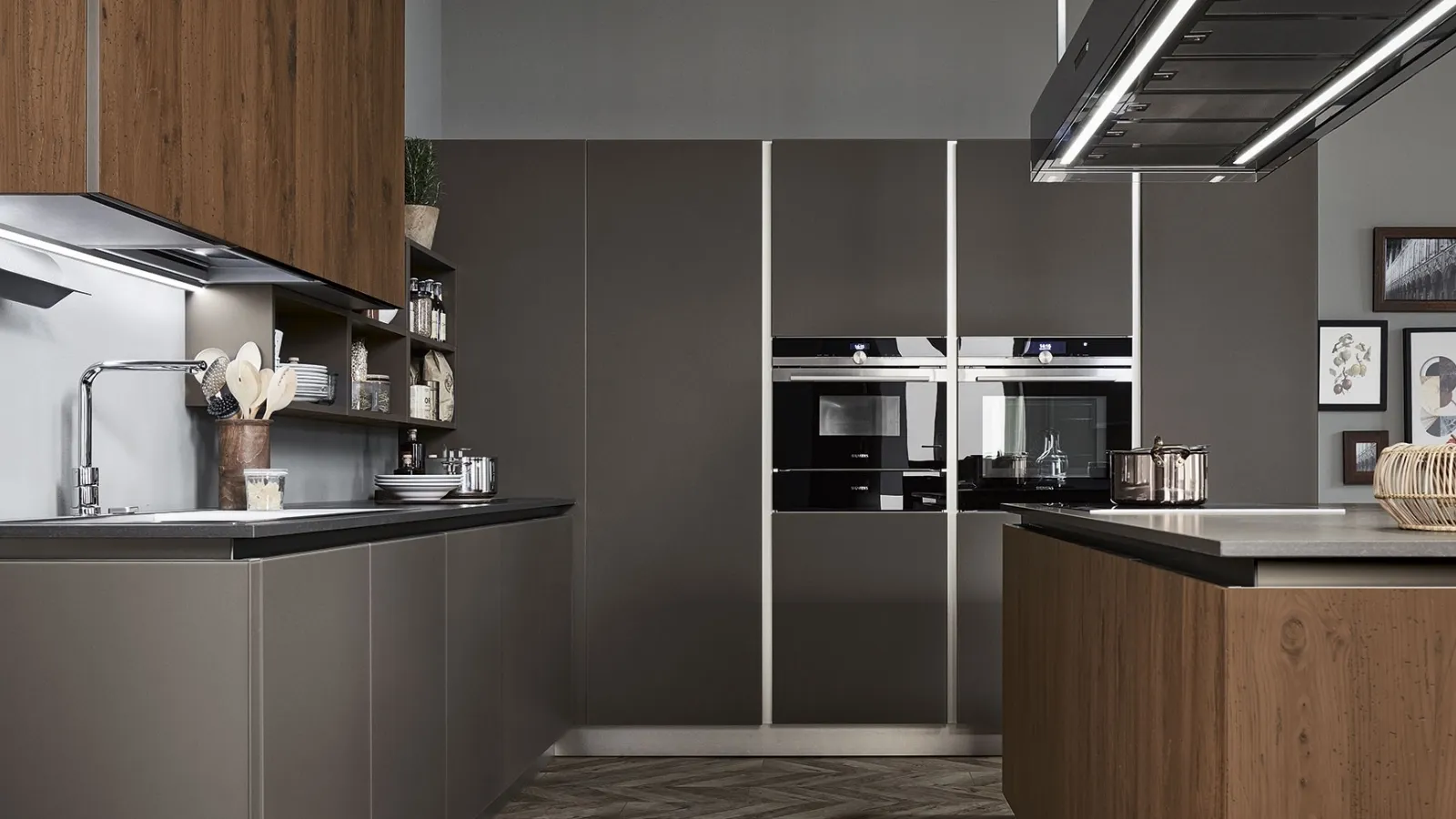 Modern Ri-flex 02 kitchen with island in ancient Elm wood and matte lacquered Olive Brown glass by Veneta Cucine.