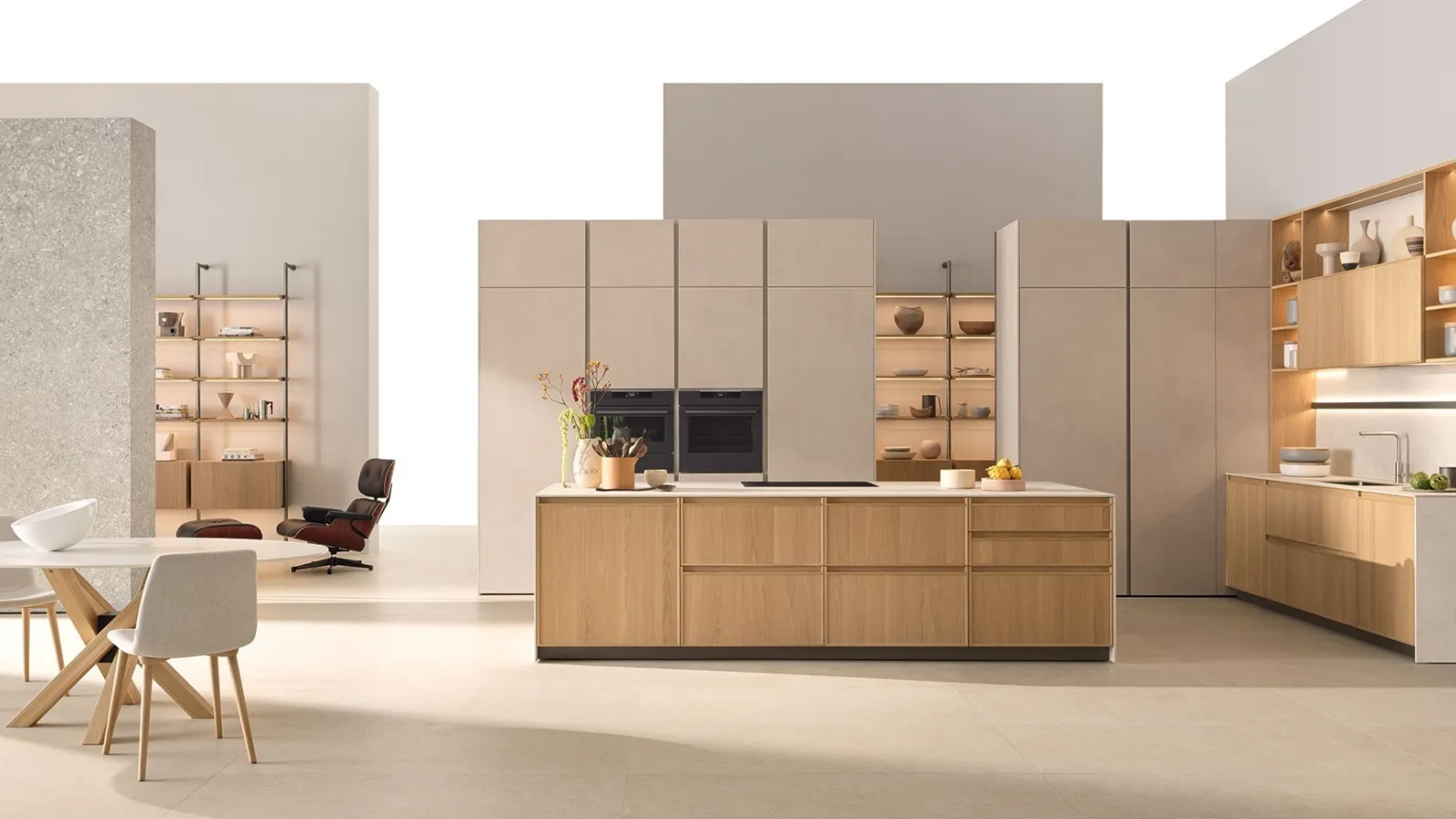 Modern kitchen with Sakura 10 island in Ikebana Oak from Veneta Cucine