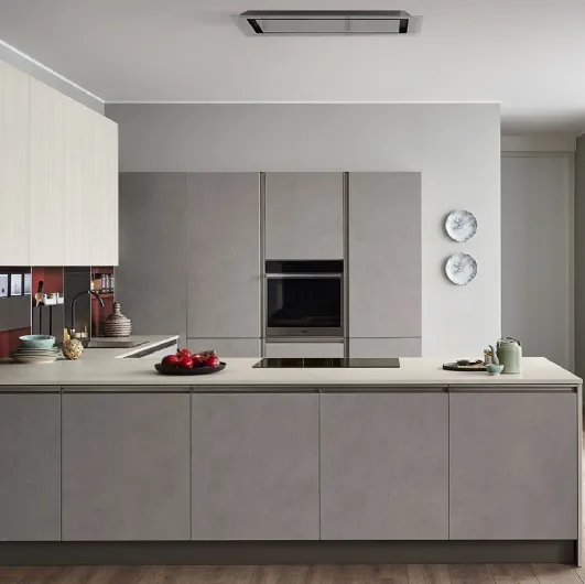 Modern kitchen Start-Time 06 with dark Scratched finish peninsula and light Rovere Play by Veneta Cucine