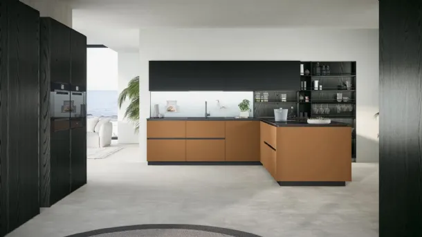 Modern kitchen with Trend 03 peninsula by Forma Cucine.