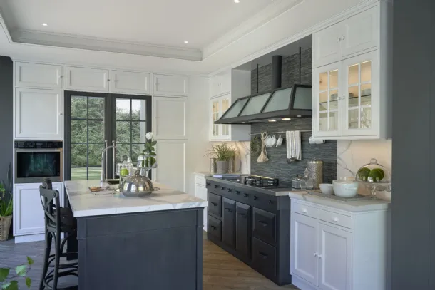 Shabby Chic kitchen with Artis island by Marchi.