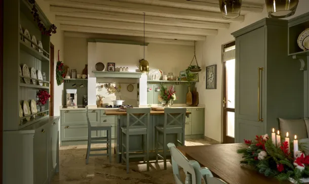 Shabby Chic Kitchen with Kreola Marchi Island.