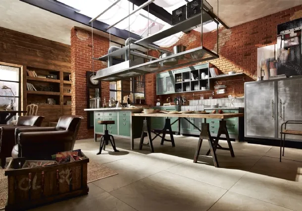 Shabby Chic kitchen with Loft island in lacquered wood by Marchi.