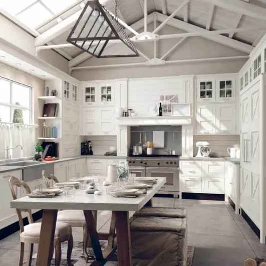 Shabby Chic Montserrat corner kitchen in lacquered wood by Marchi.